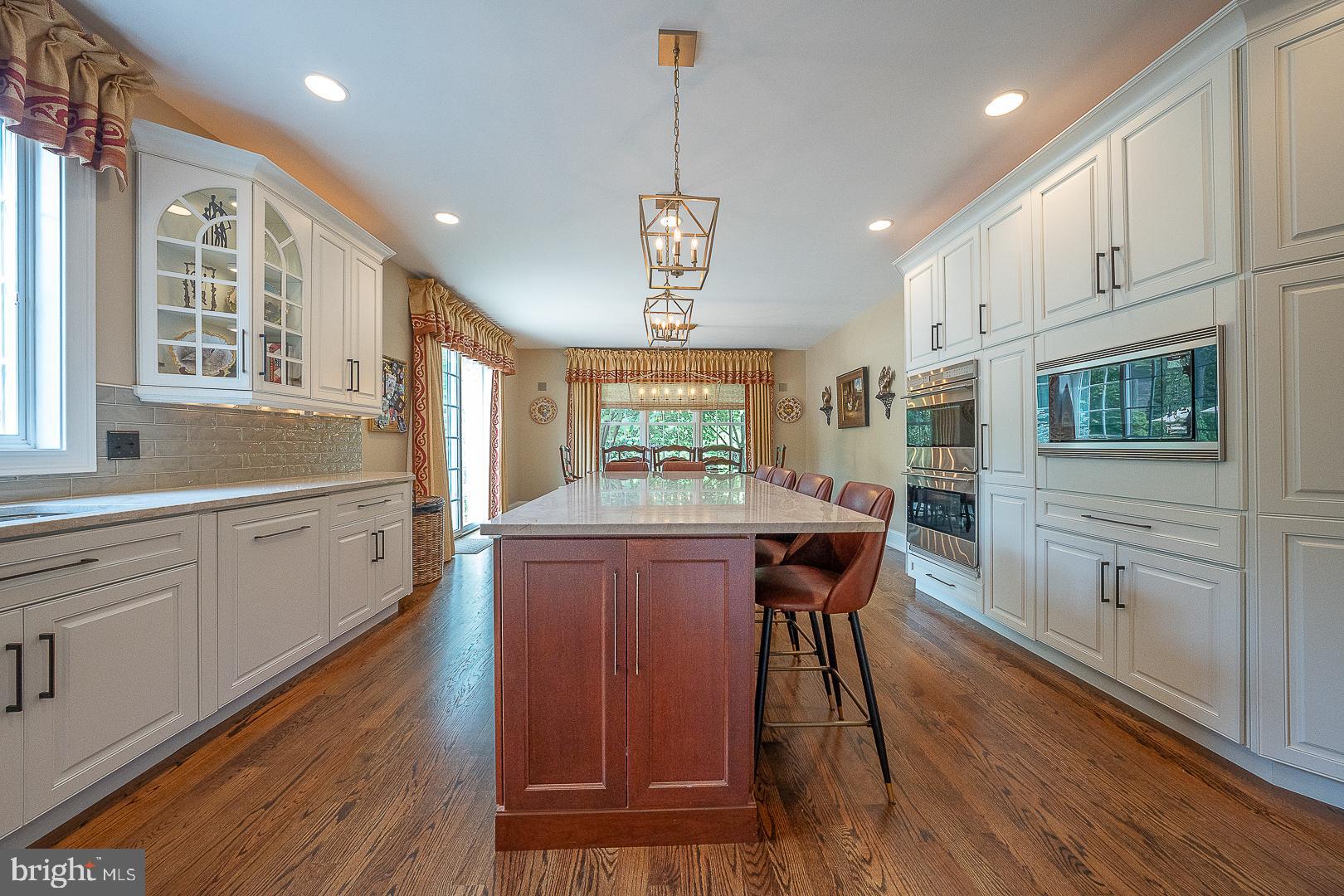 BLACKBERRY HILL - Residential