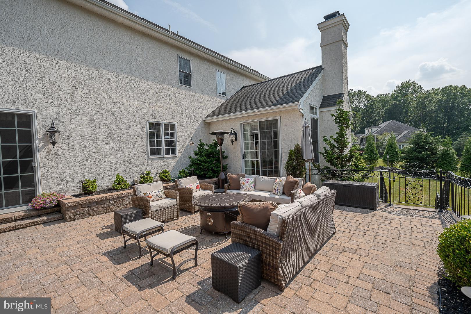 BLACKBERRY HILL - Residential