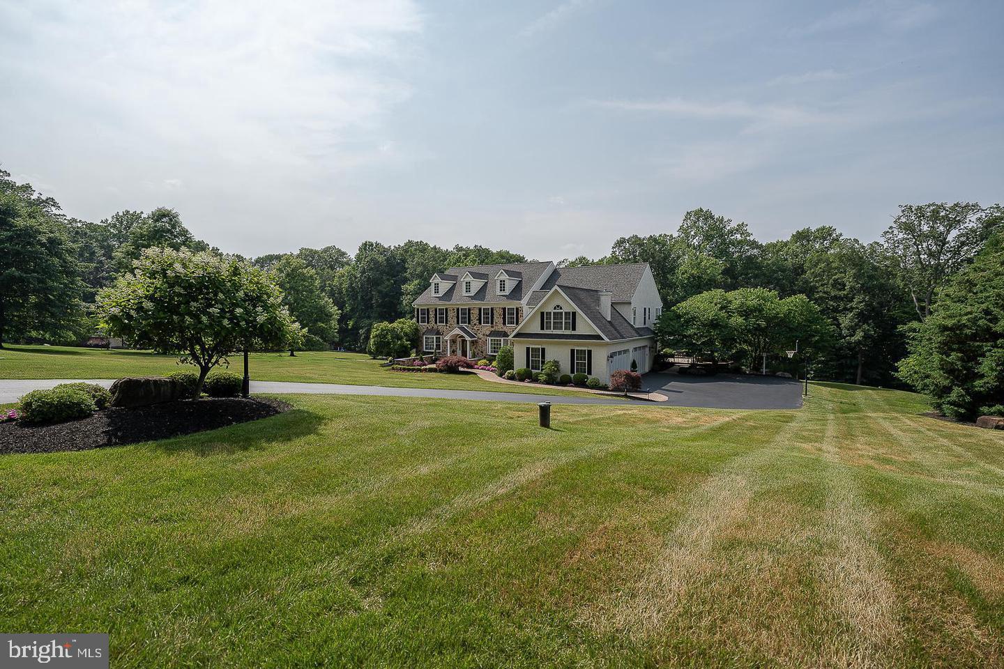 BLACKBERRY HILL - Residential