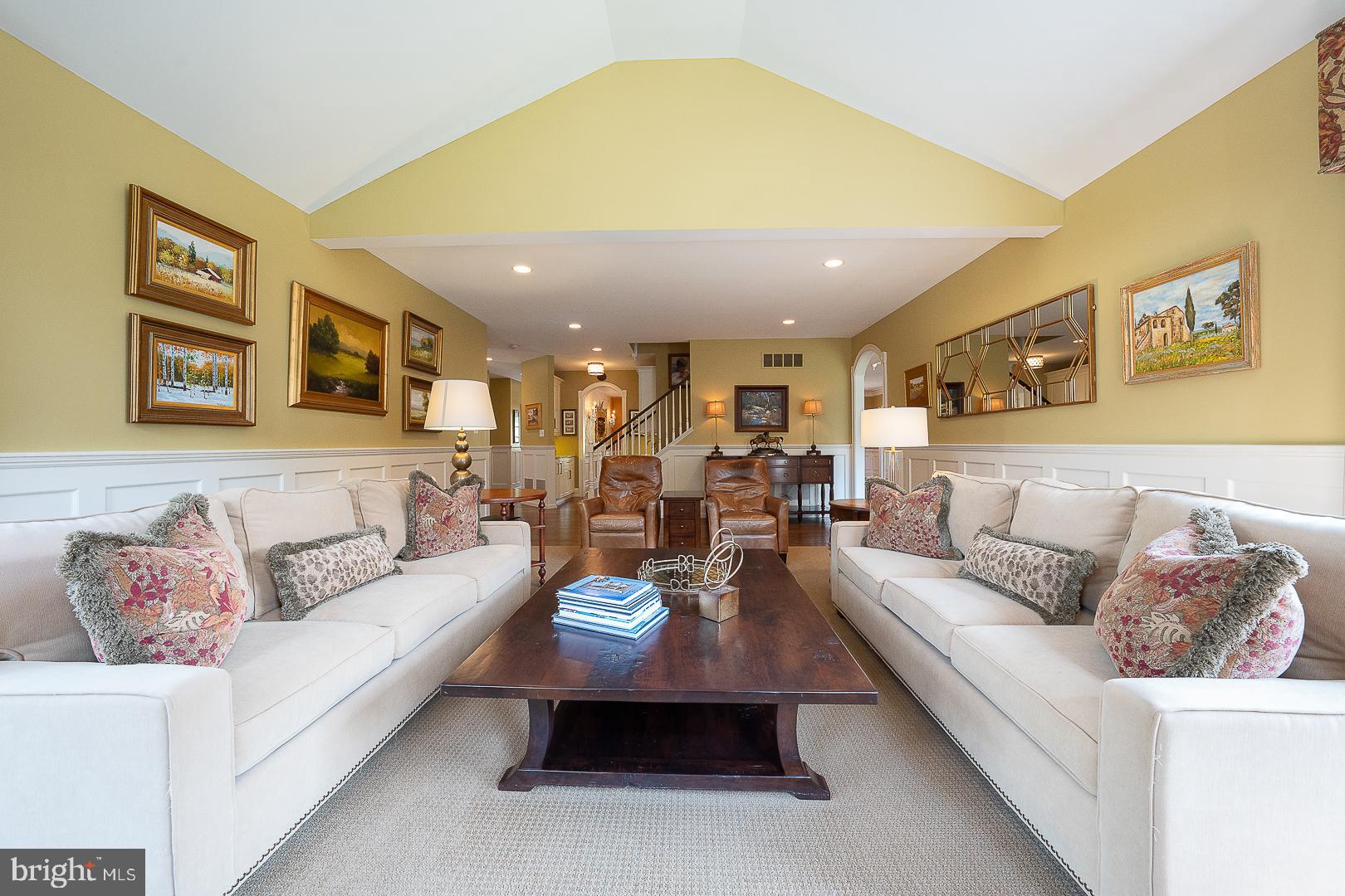 BLACKBERRY HILL - Residential