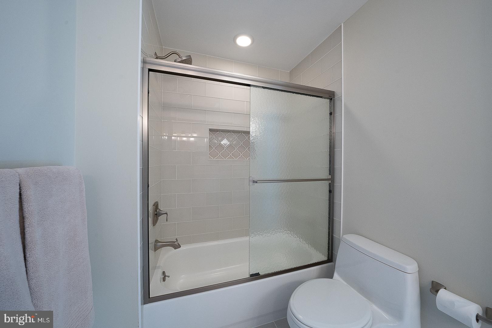 BLACKBERRY HILL - Residential