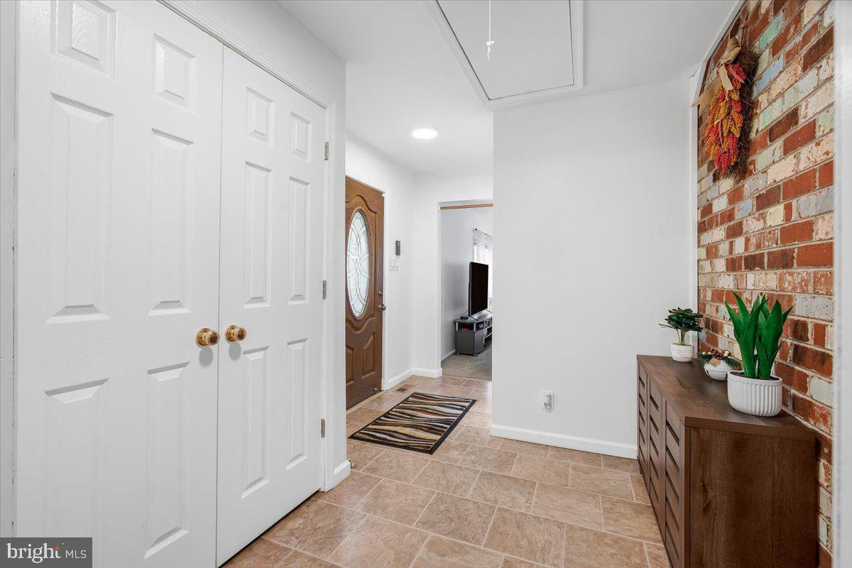 HUNGERFORD - Residential