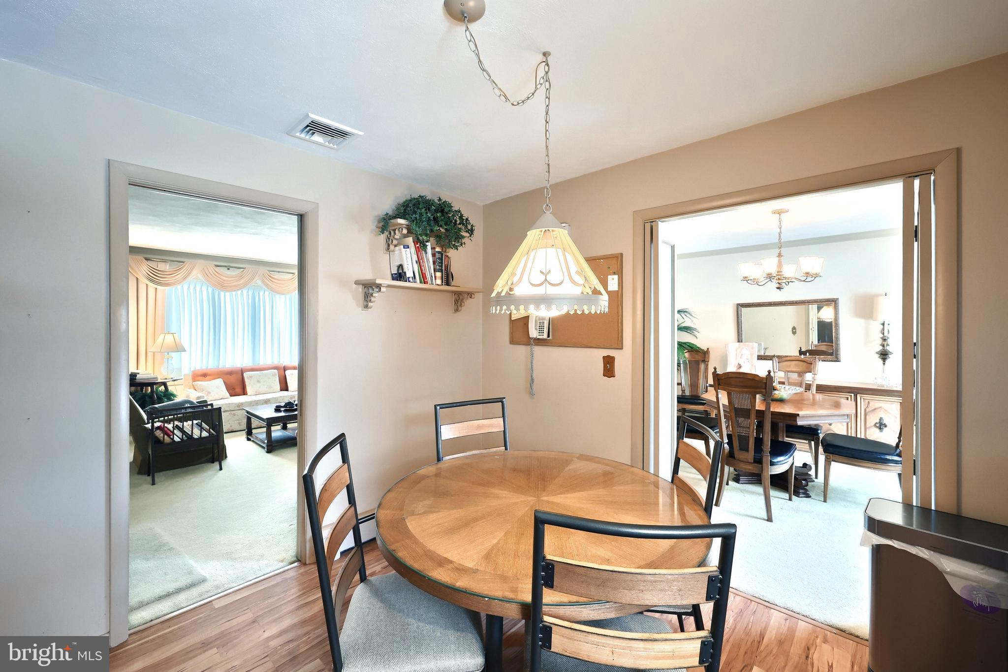 ARLINGTON PARK - Residential