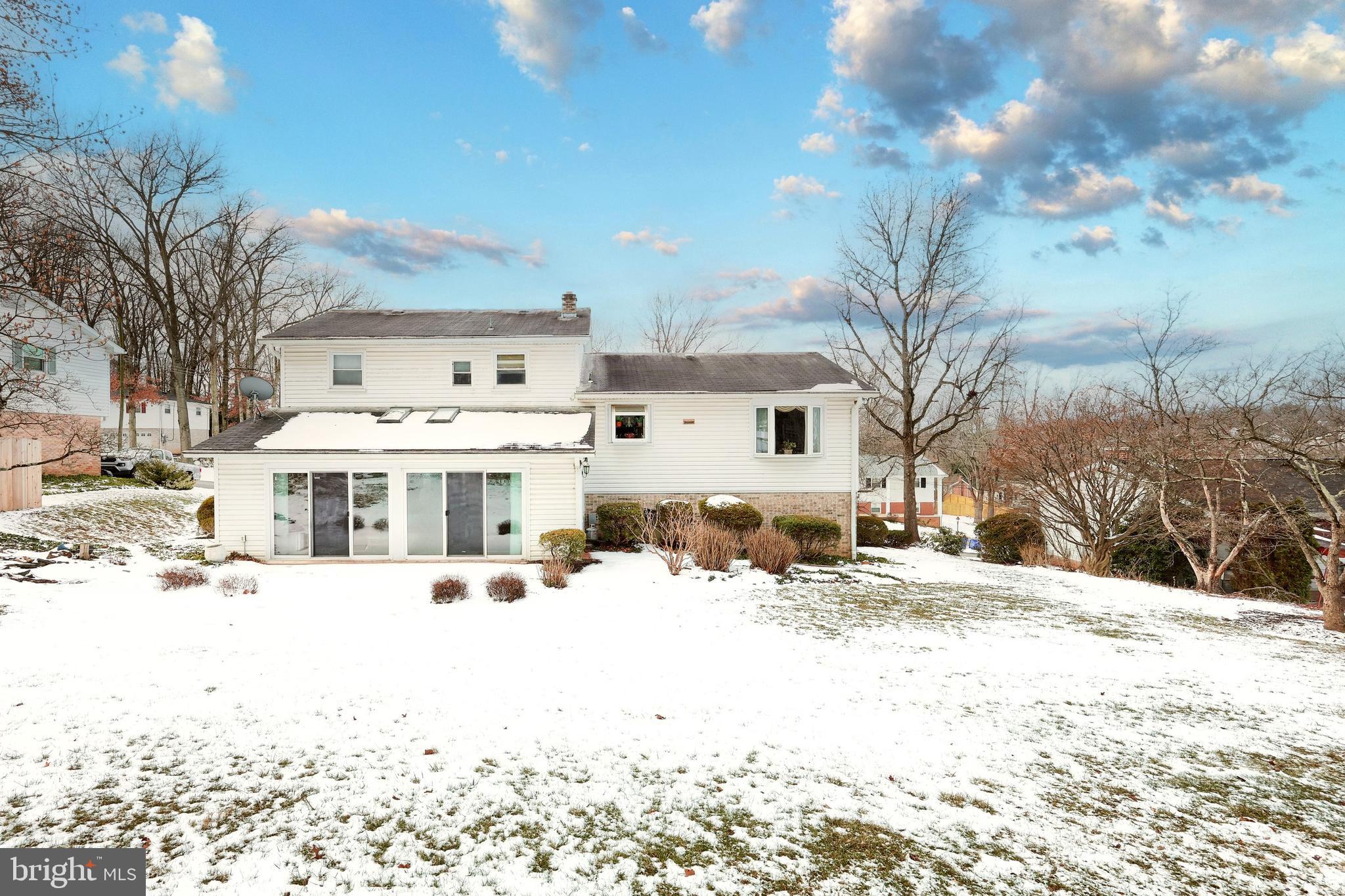 ARLINGTON PARK - Residential