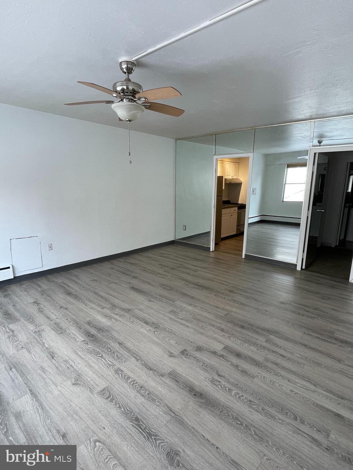 ELKINS PARK HOUSE - Residential