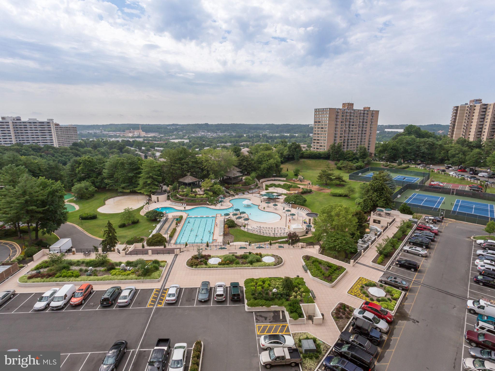 WATERGATE AT LANDMARK - Residential