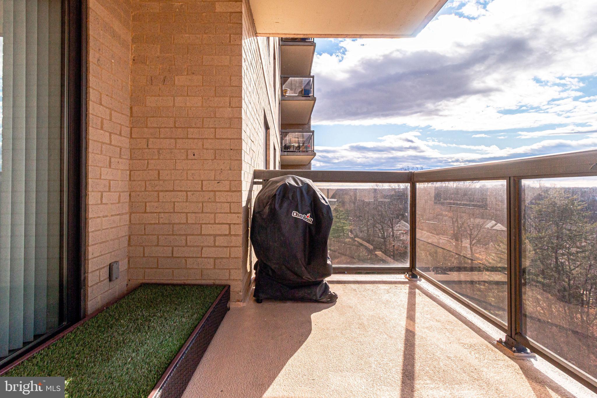 WATERGATE AT LANDMARK - Residential