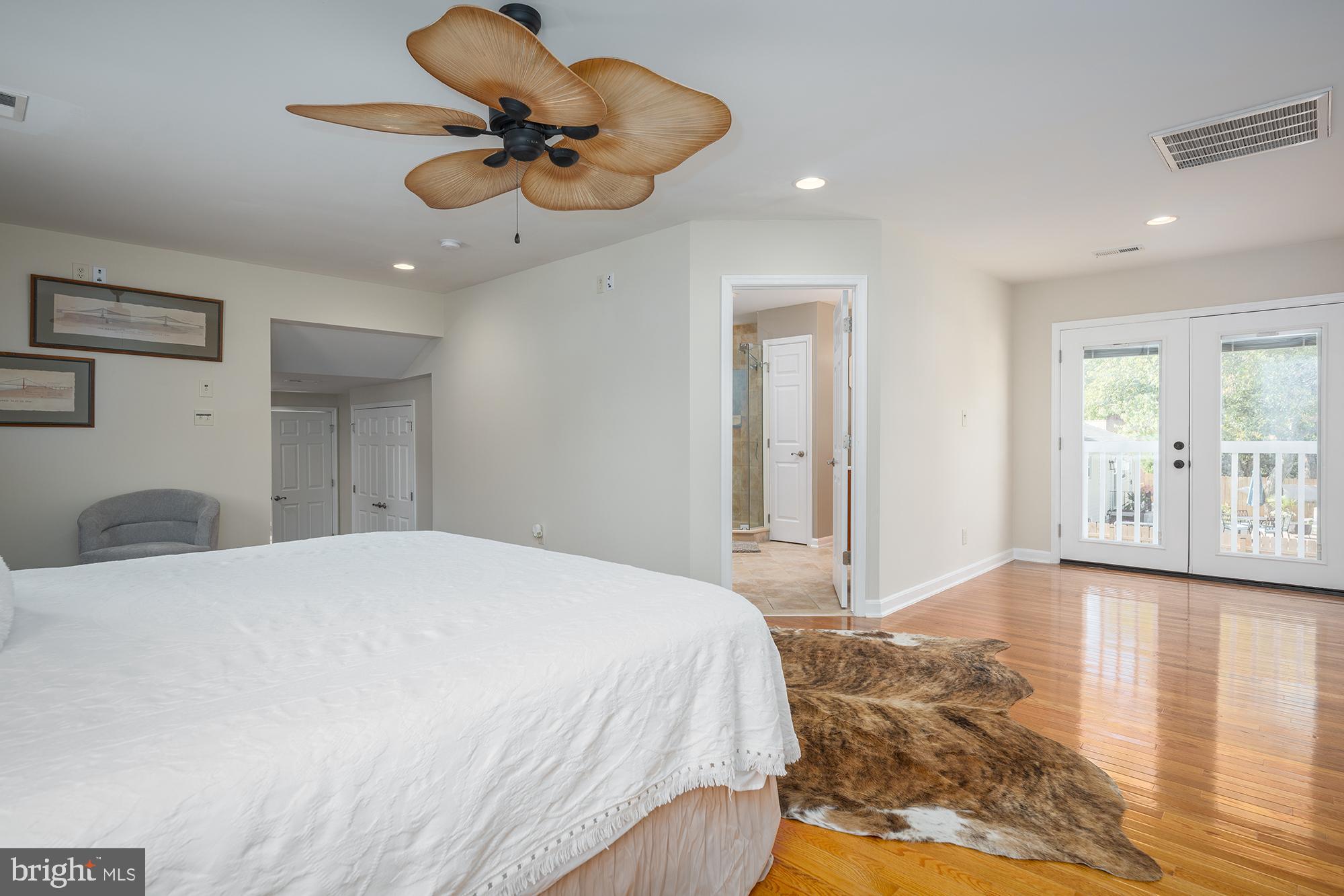 SUNSET BEACH - Residential