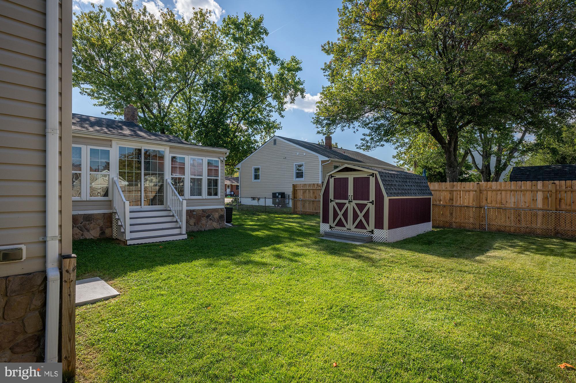 SUNSET BEACH - Residential