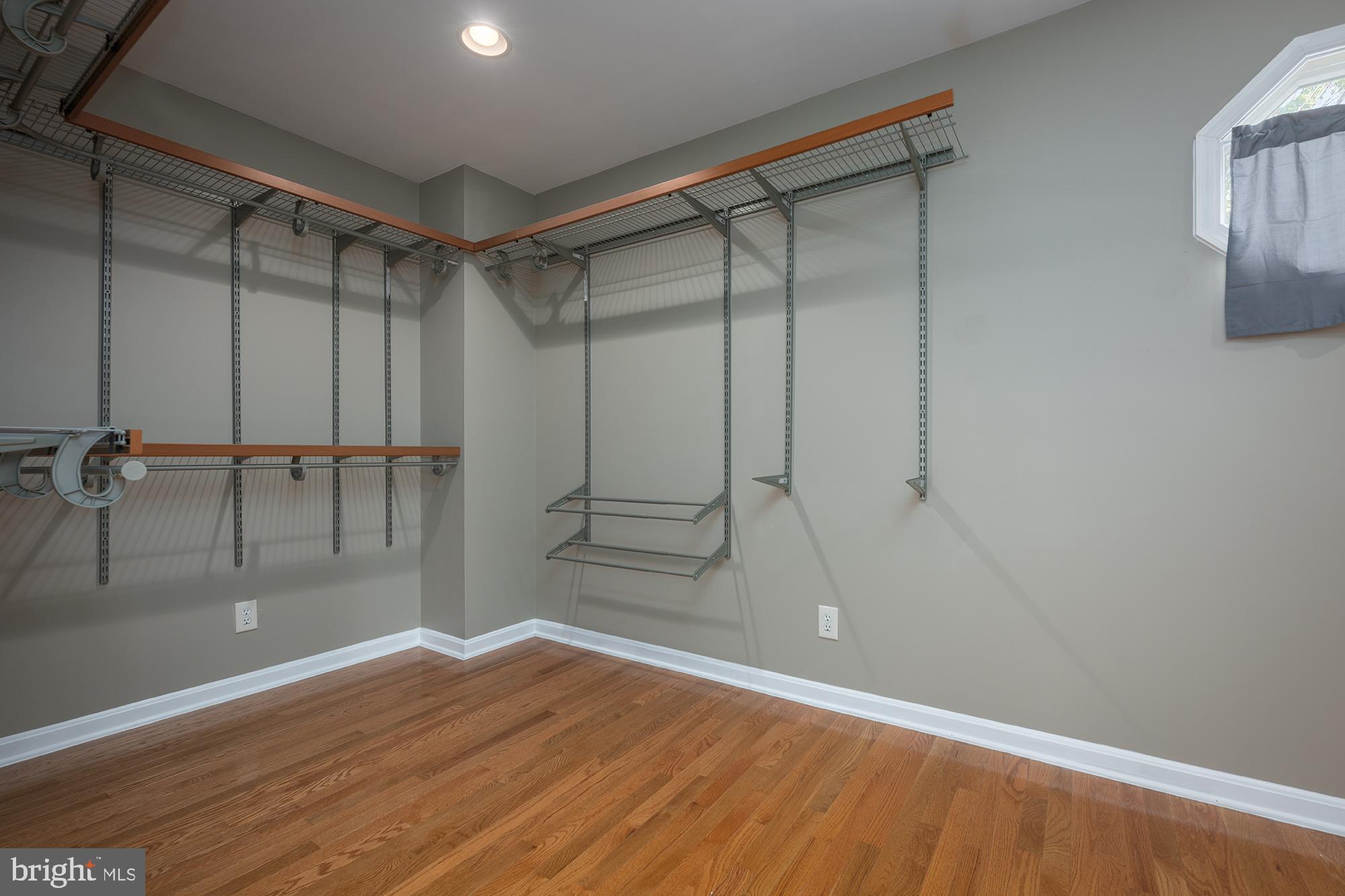 SUNSET BEACH - Residential