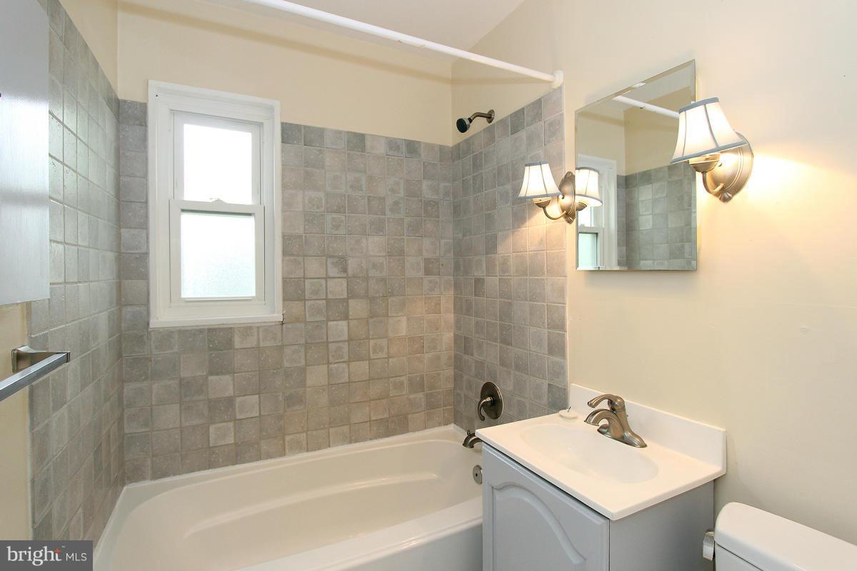 PIMMIT HILLS - Residential