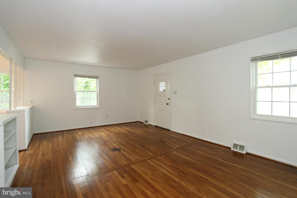 PIMMIT HILLS - Residential