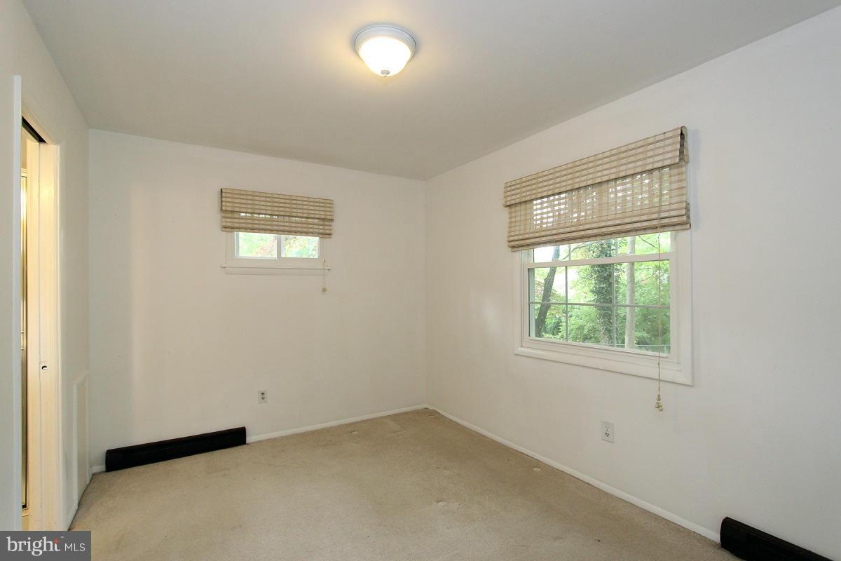 PIMMIT HILLS - Residential