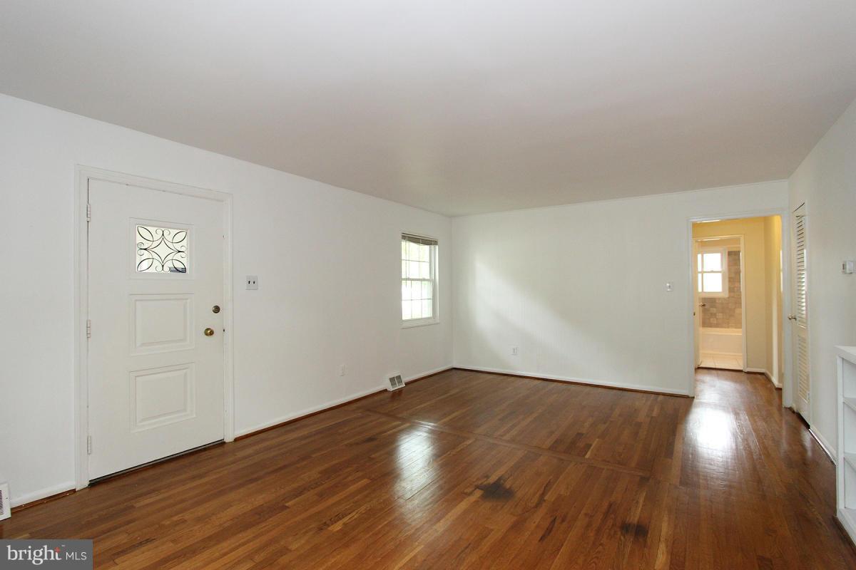 PIMMIT HILLS - Residential