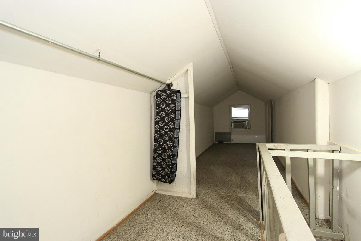 PIMMIT HILLS - Residential