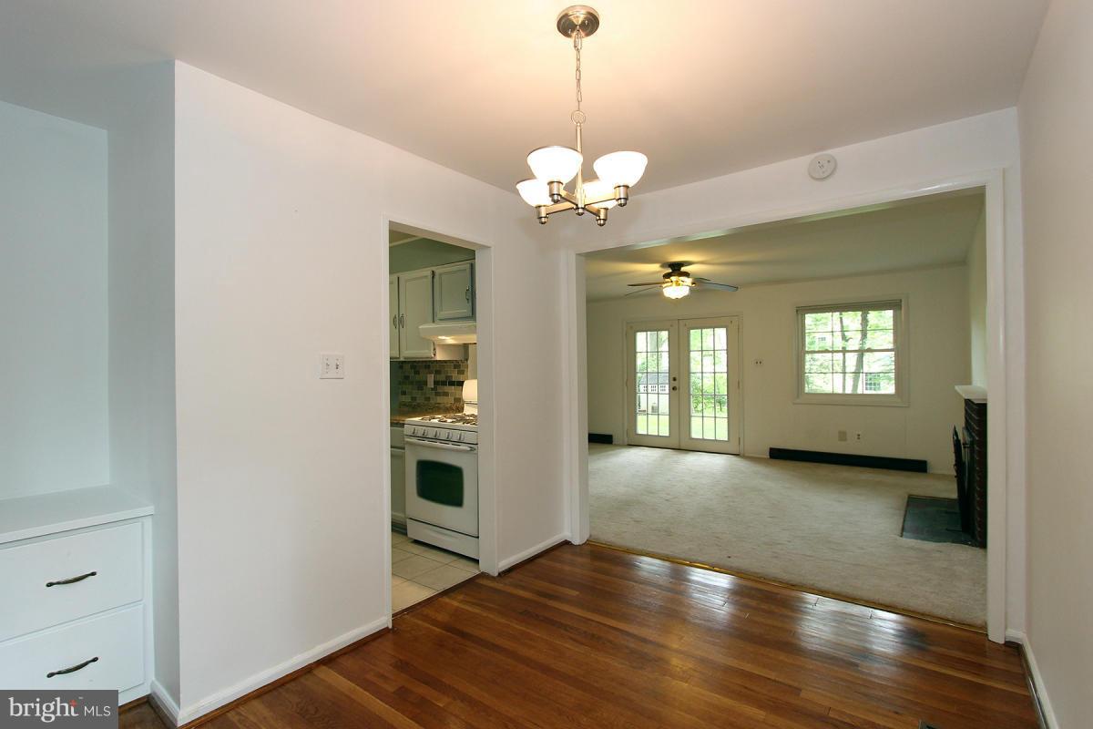 PIMMIT HILLS - Residential