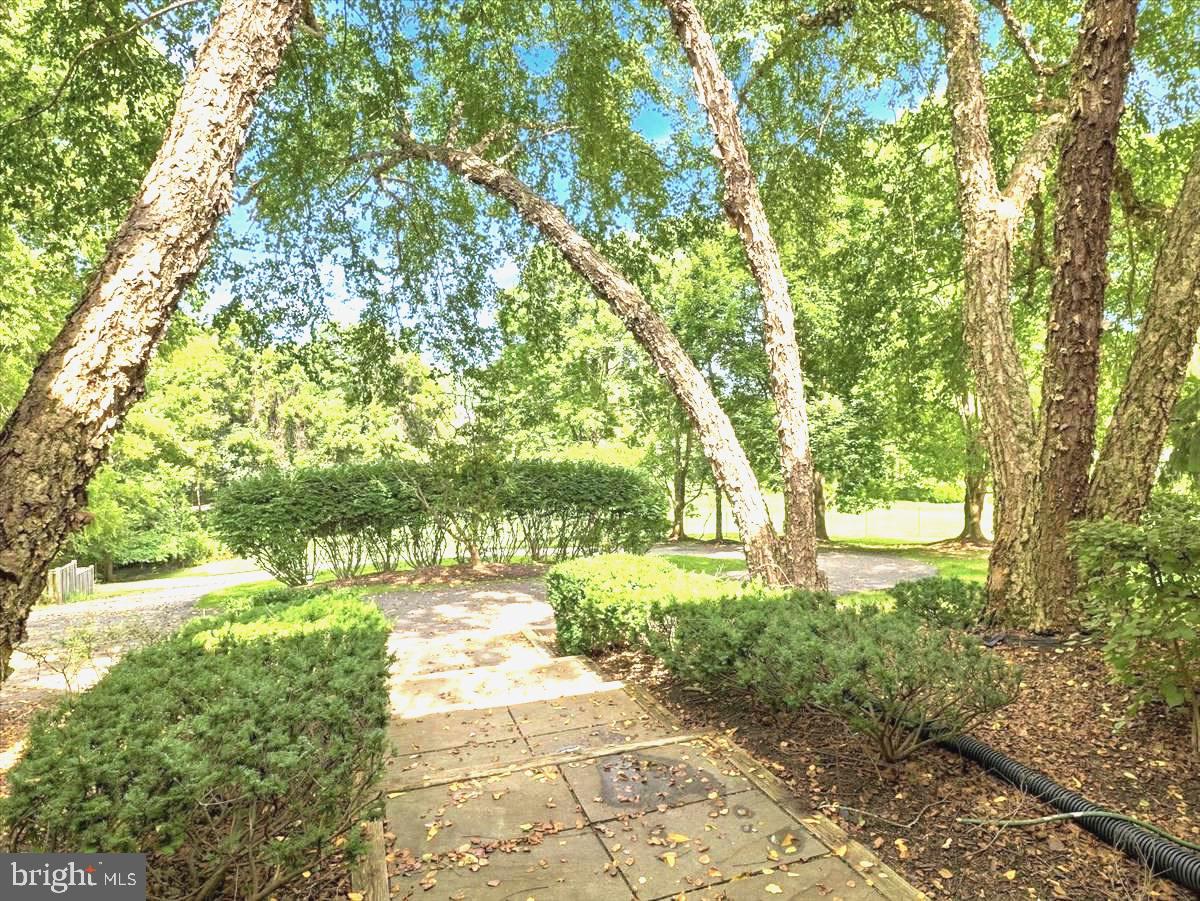 13805 W END FARM ROAD