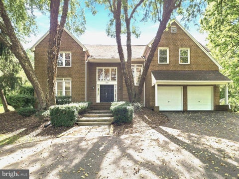 Homes For Sale - 13805 W End Farm Road<br/> UPPER MARLBORO, MD 20772