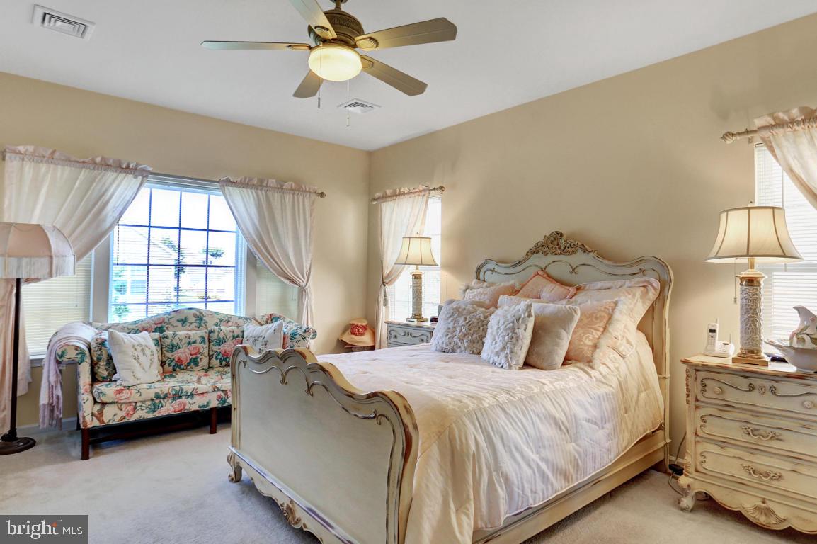 FOUR SEASONS AT ELM TREE - Residential
