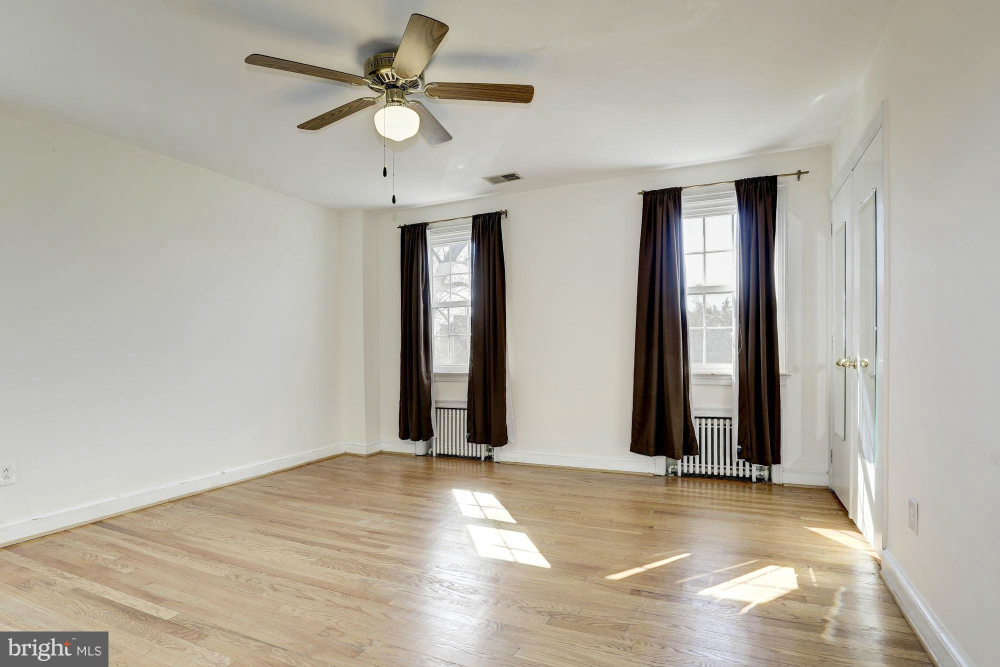 GLEBE MANOR - Residential Lease