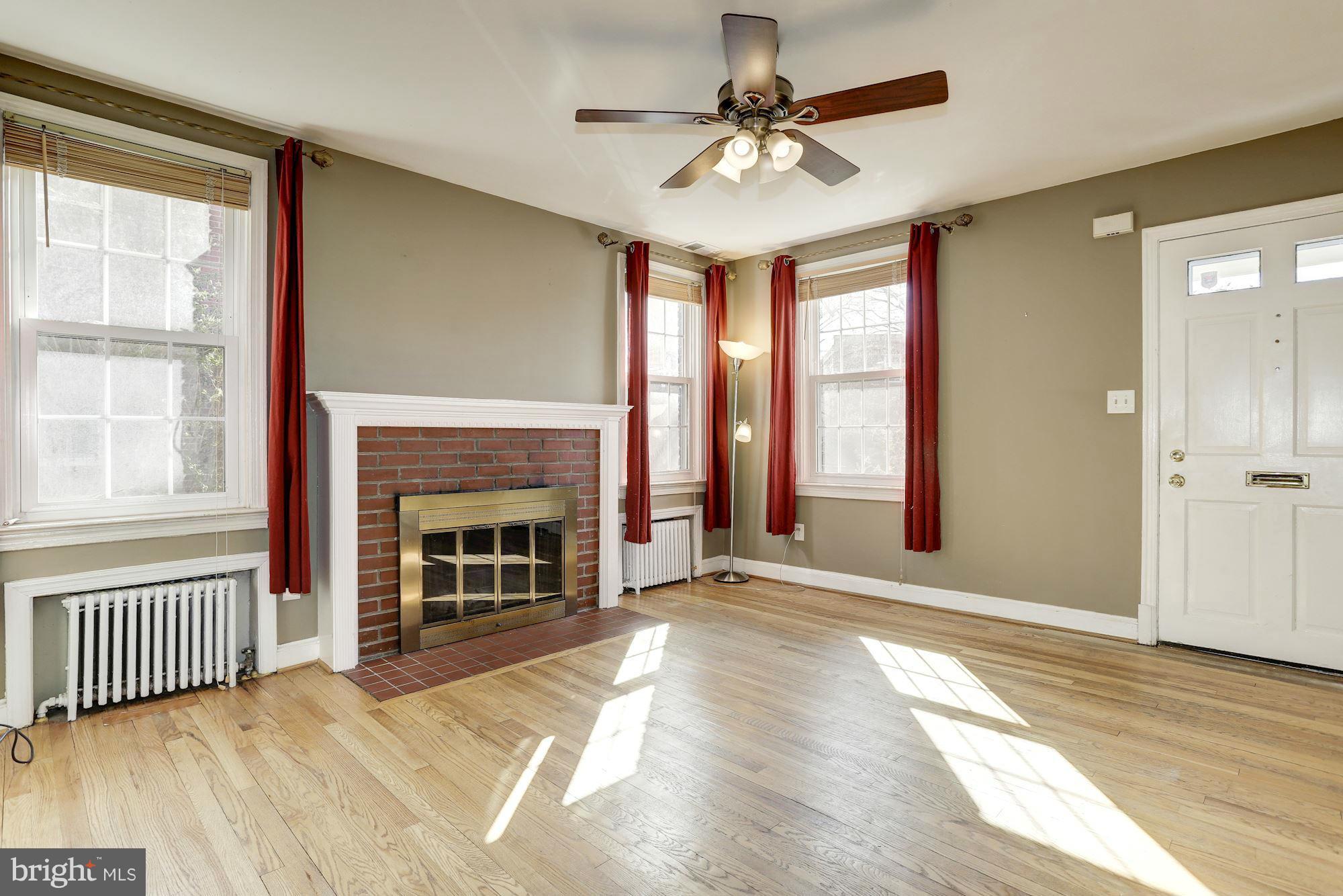GLEBE MANOR - Residential Lease