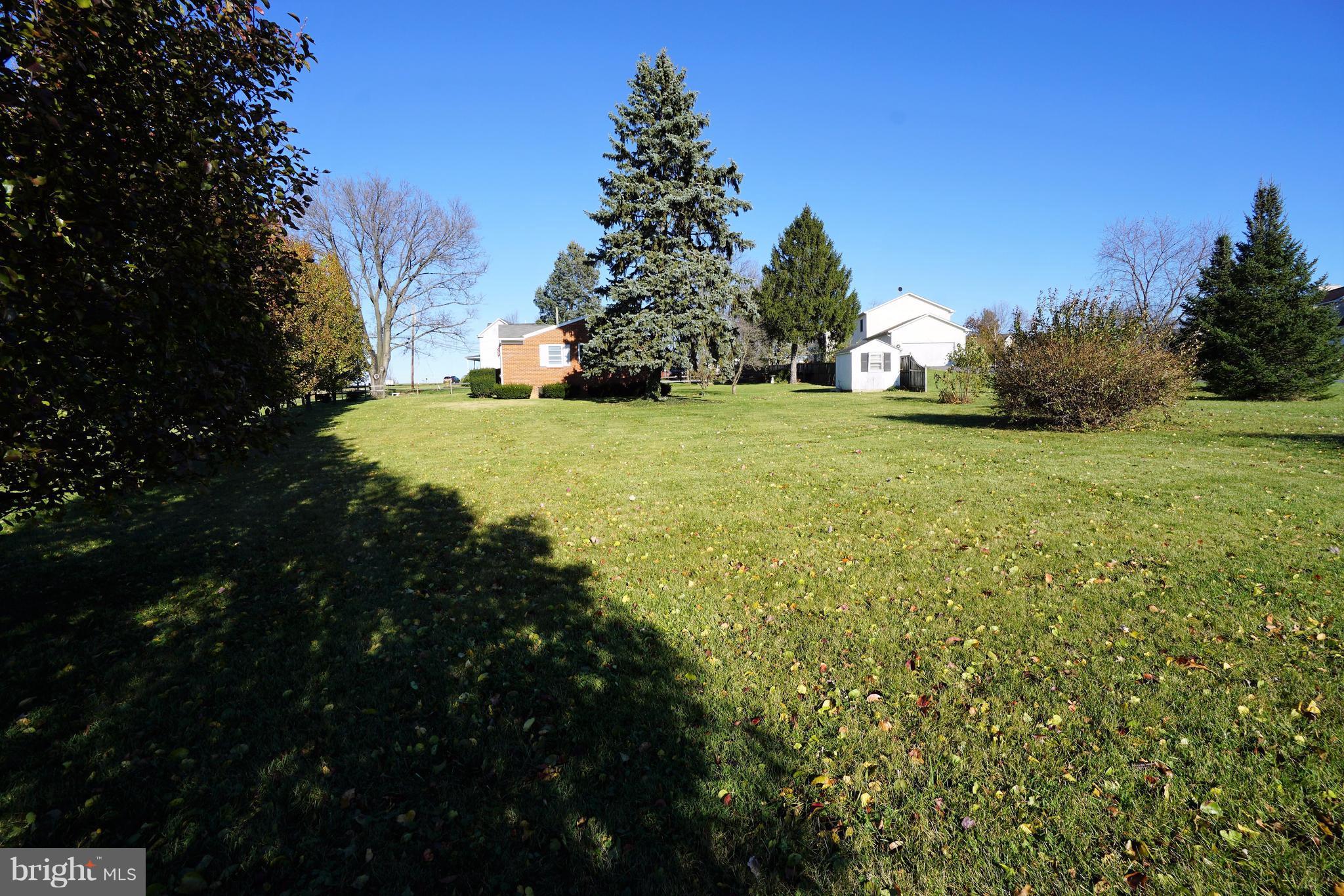 TOWN OF LOVETTSVILLE - Residential Lease