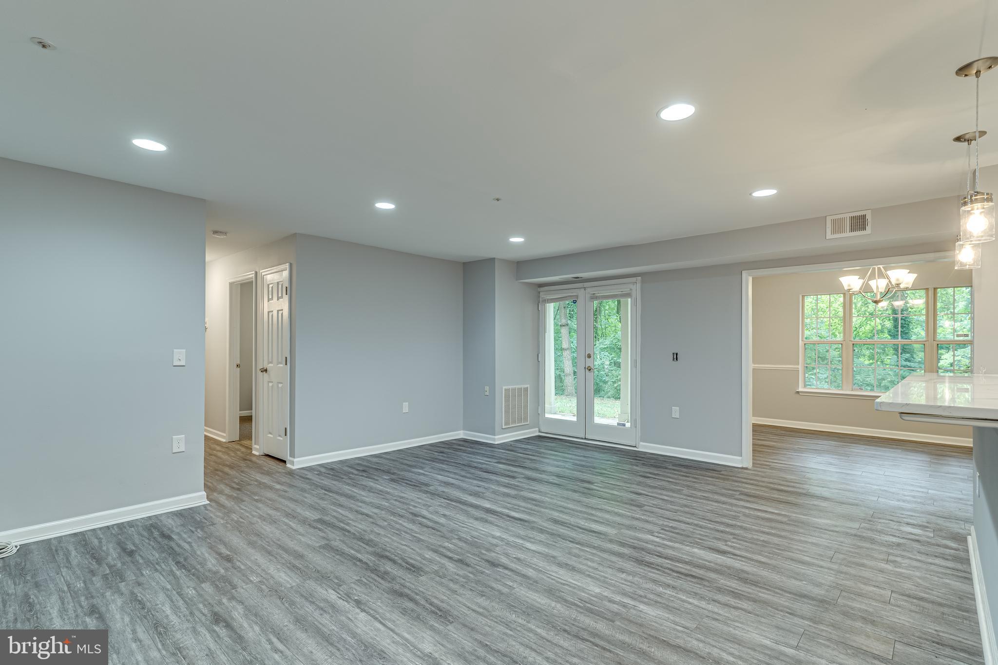 LAKE POINTE - Residential