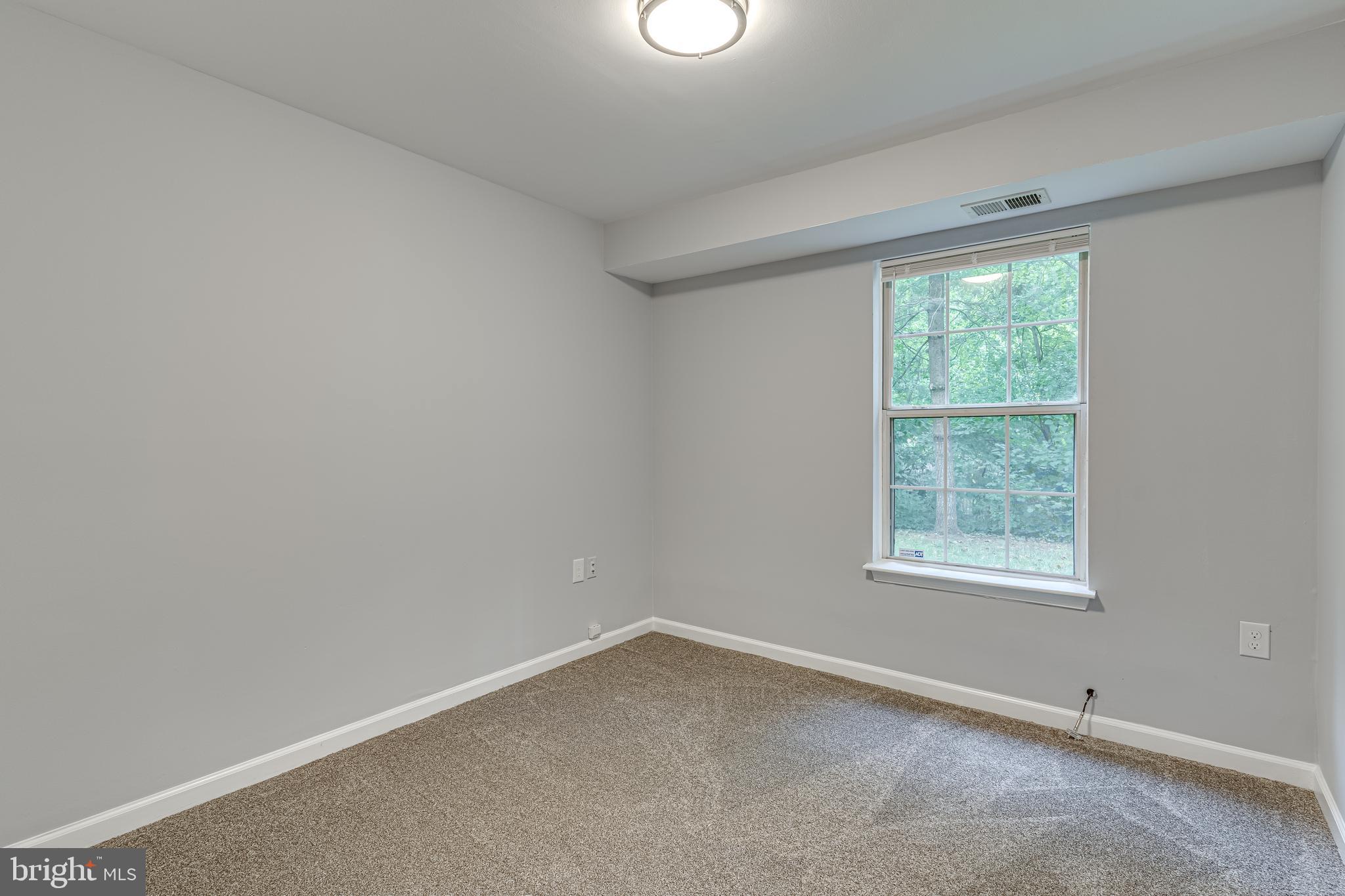 LAKE POINTE - Residential