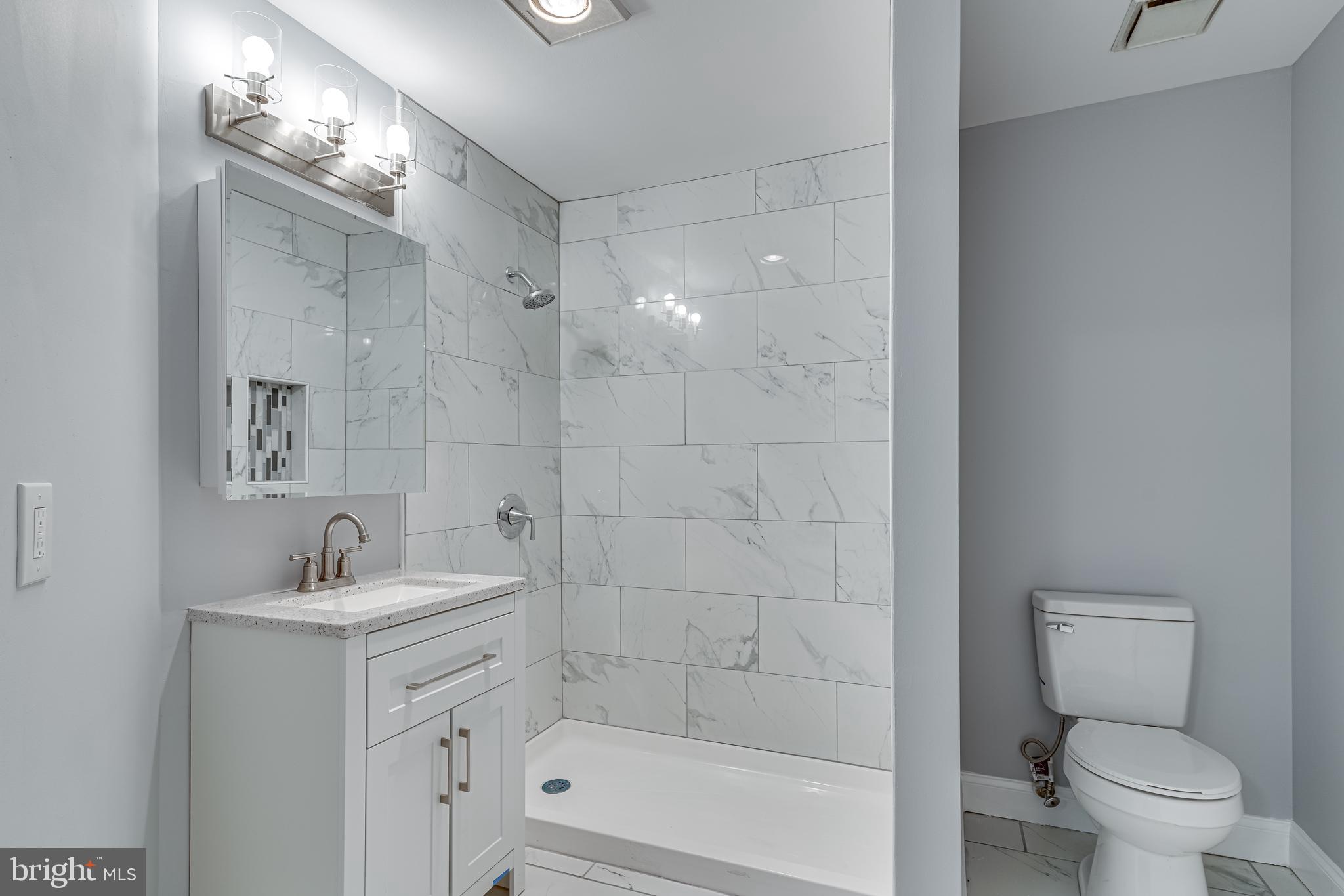 LAKE POINTE - Residential