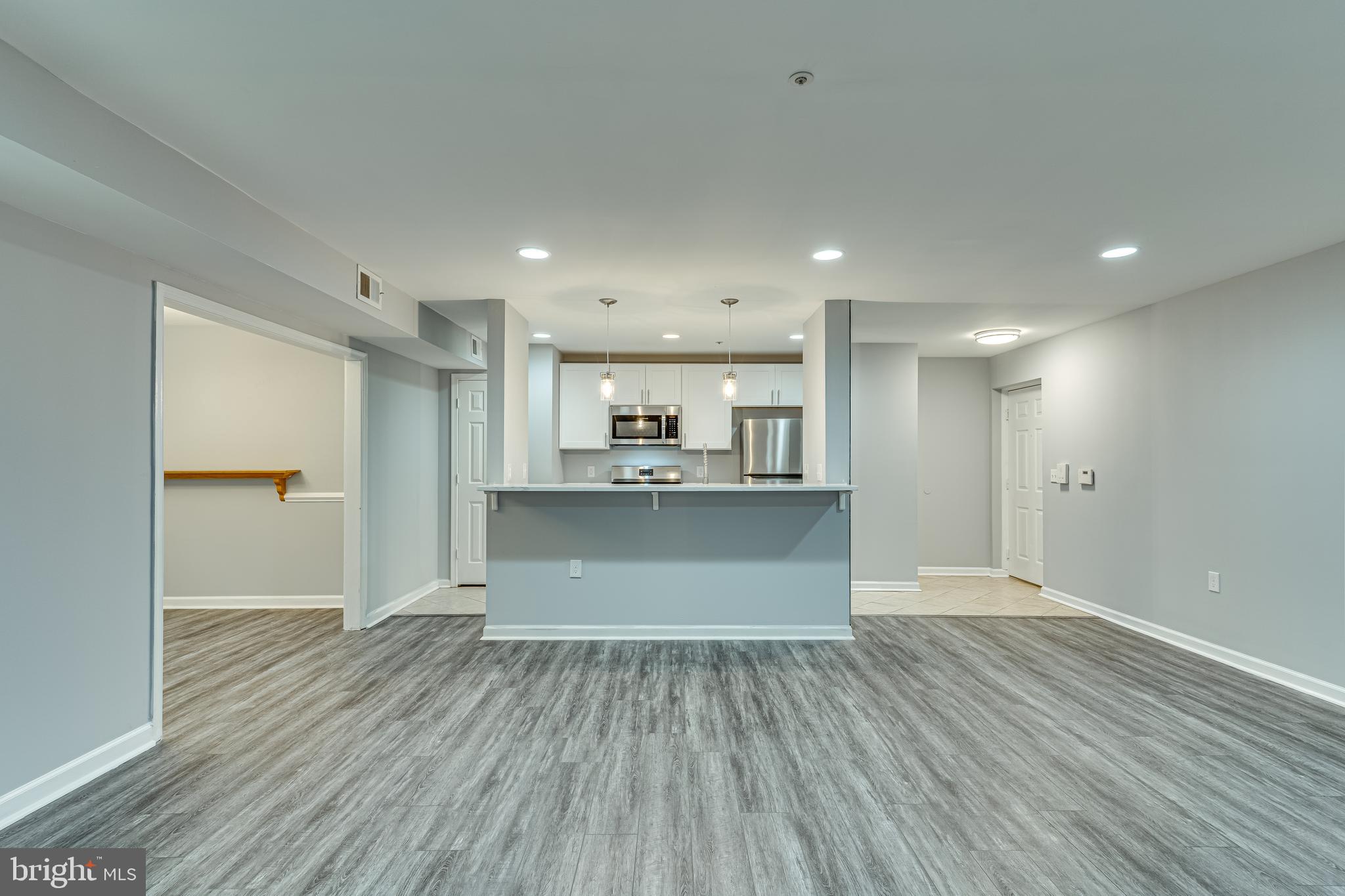 LAKE POINTE - Residential