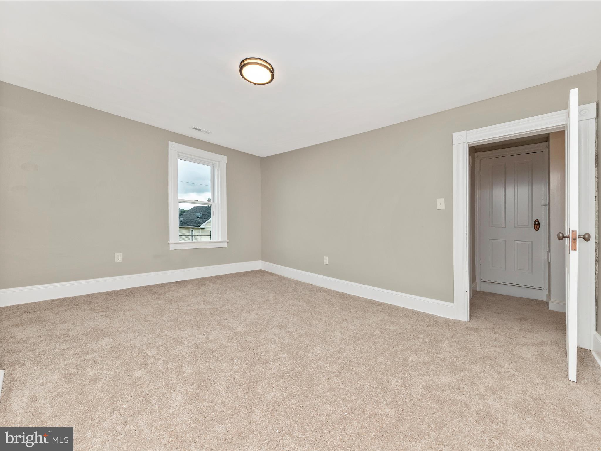 DOWNTOWN BRUNSWICK - Residential