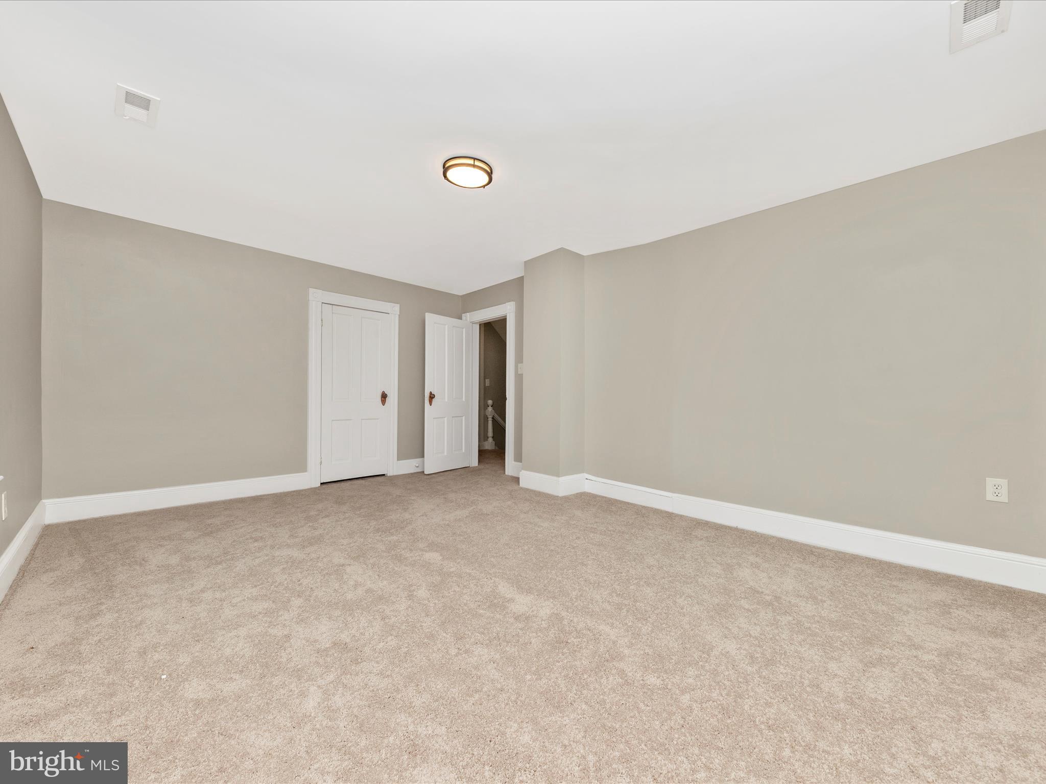 DOWNTOWN BRUNSWICK - Residential