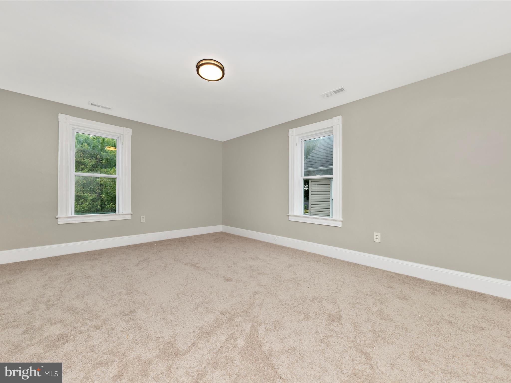 DOWNTOWN BRUNSWICK - Residential