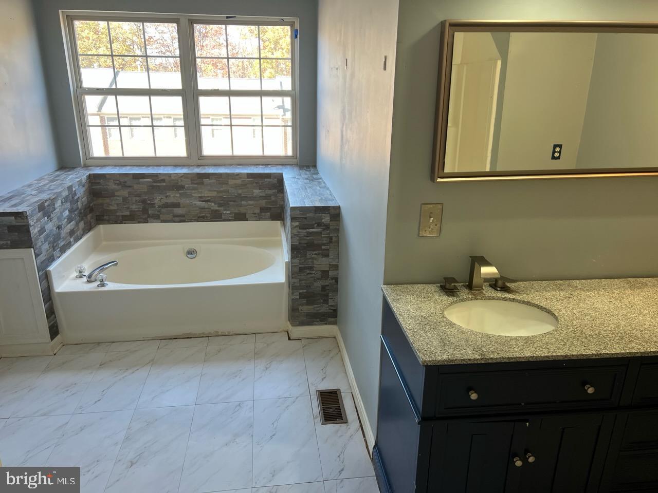 HUNTINGTON - Residential