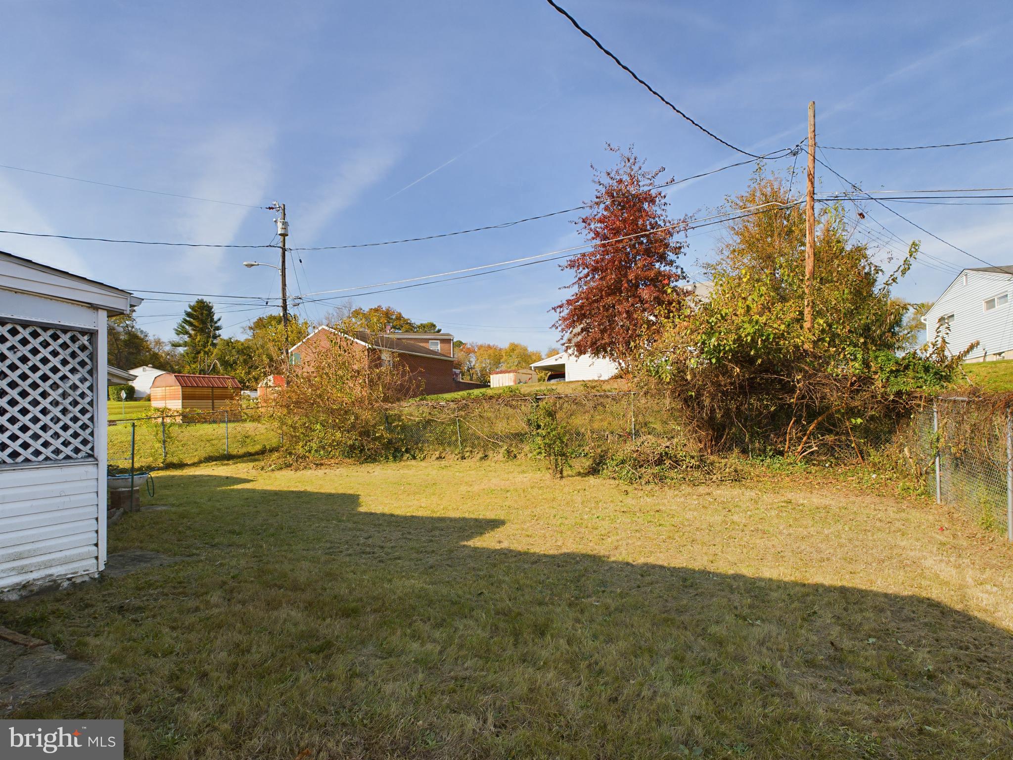 TEN ACRES - Residential