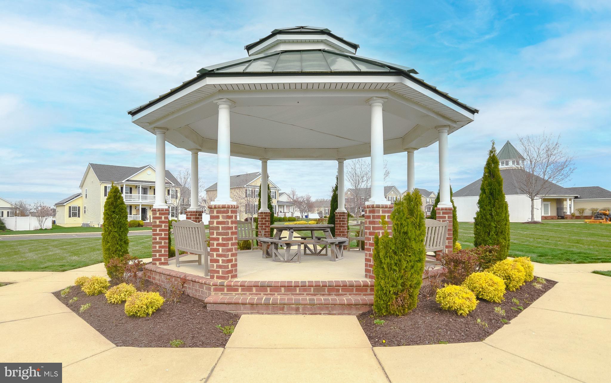 LEONARDS GRANT - Residential