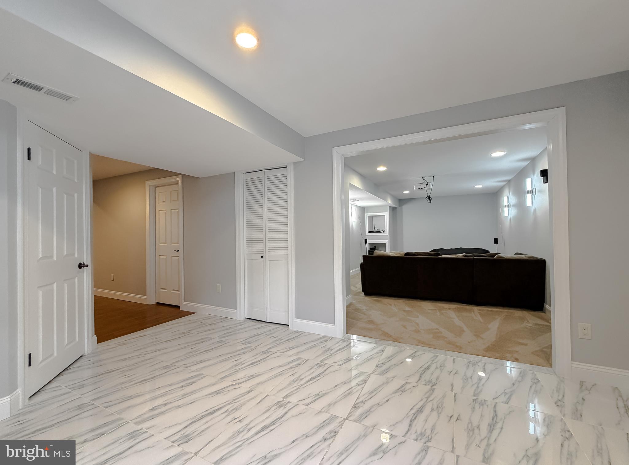 LEONARDS GRANT - Residential