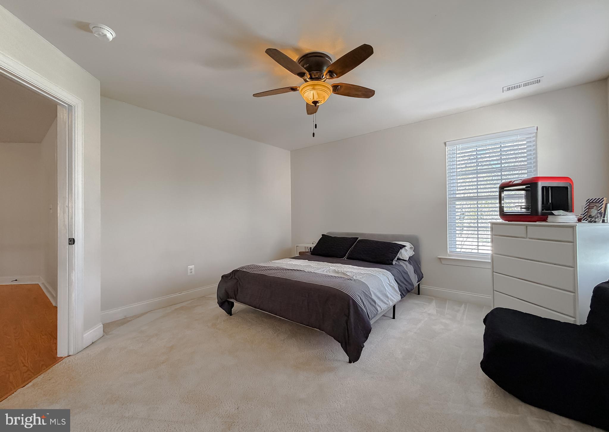 LEONARDS GRANT - Residential