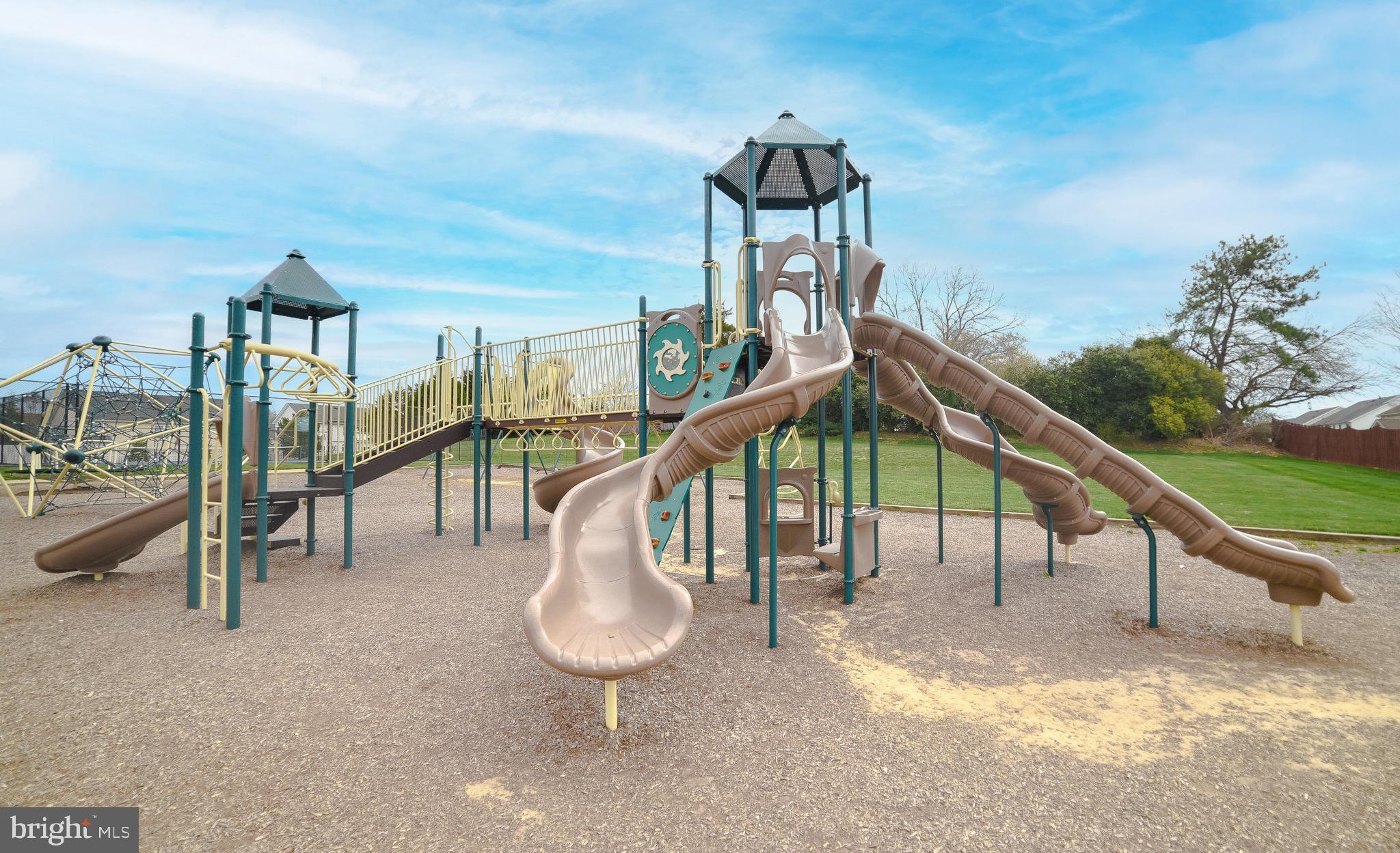 LEONARDS GRANT - Residential