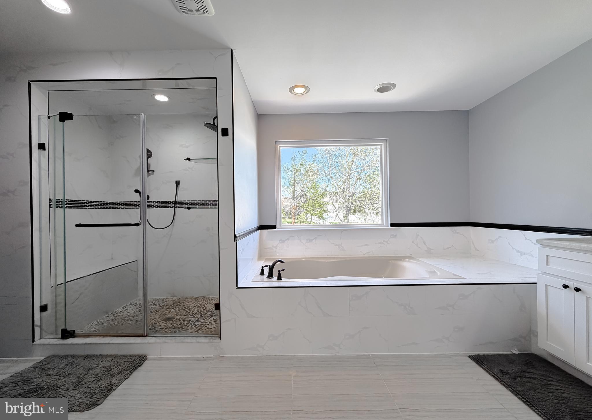 LEONARDS GRANT - Residential