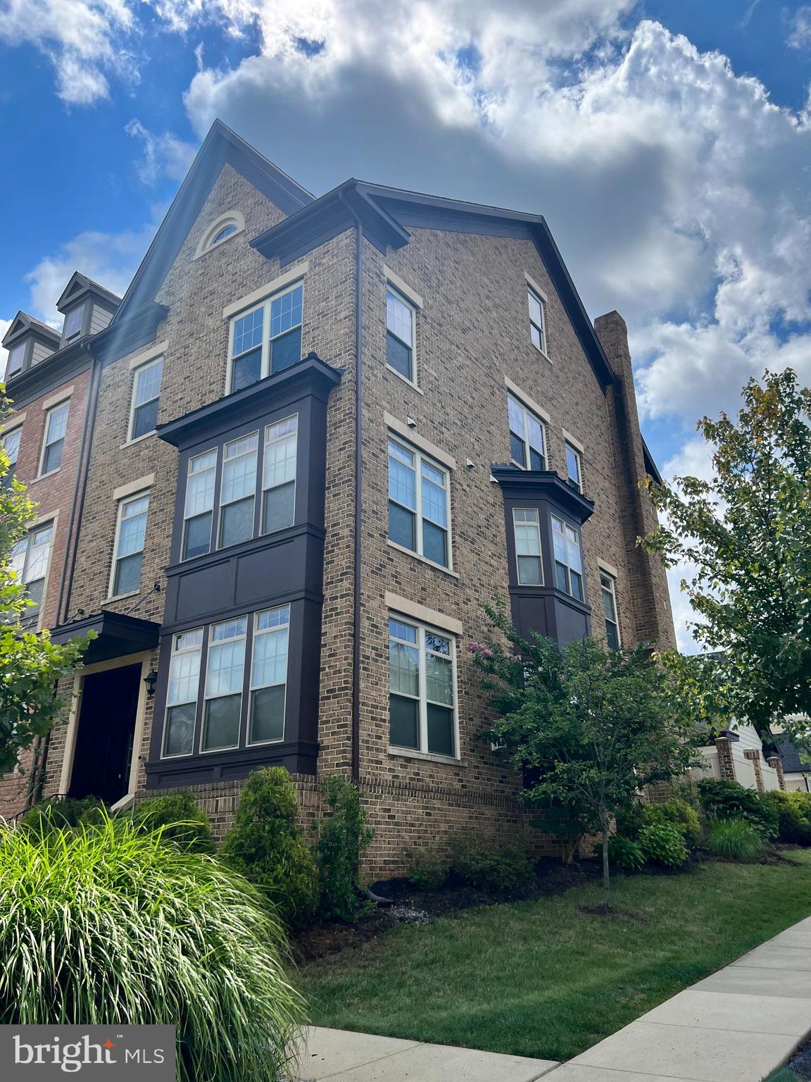 MAPLE LAWN FARMS - Residential