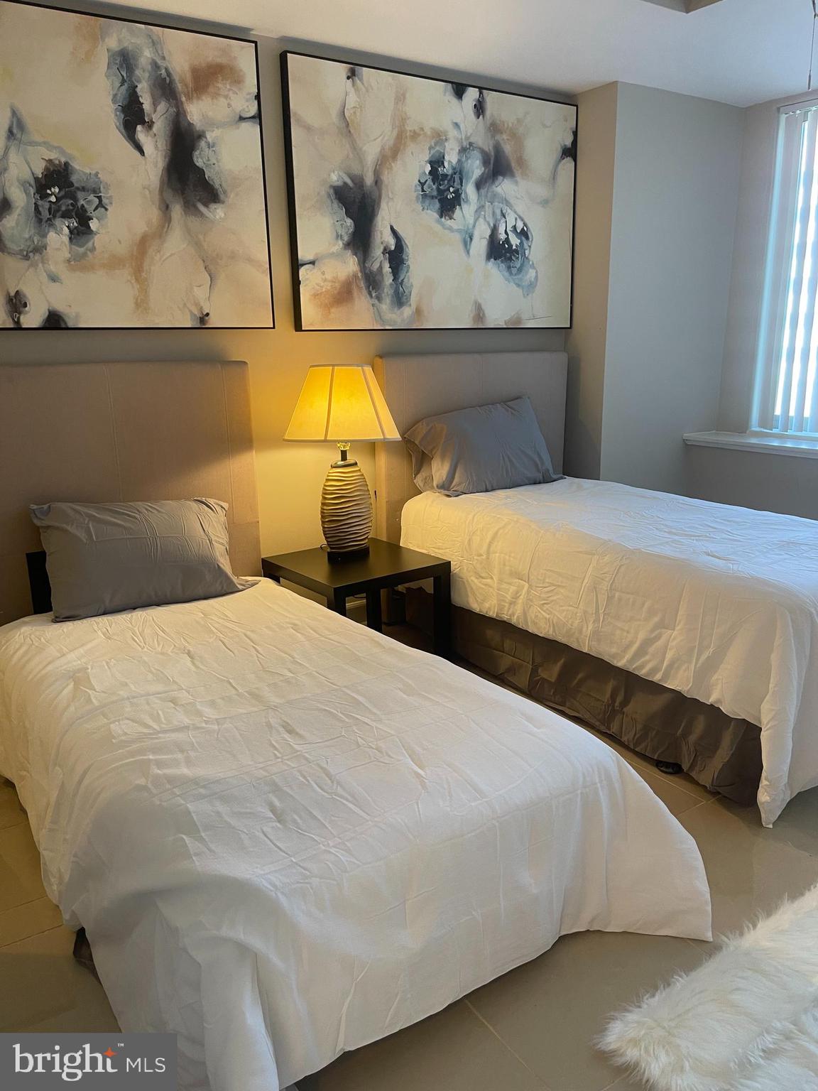 RIVER PLACE - Residential