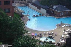 RIVER PLACE - Residential