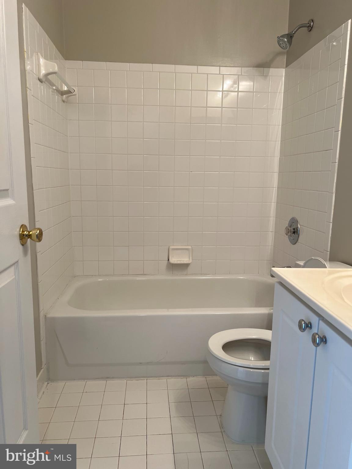 CONSTANT WOODS - Residential