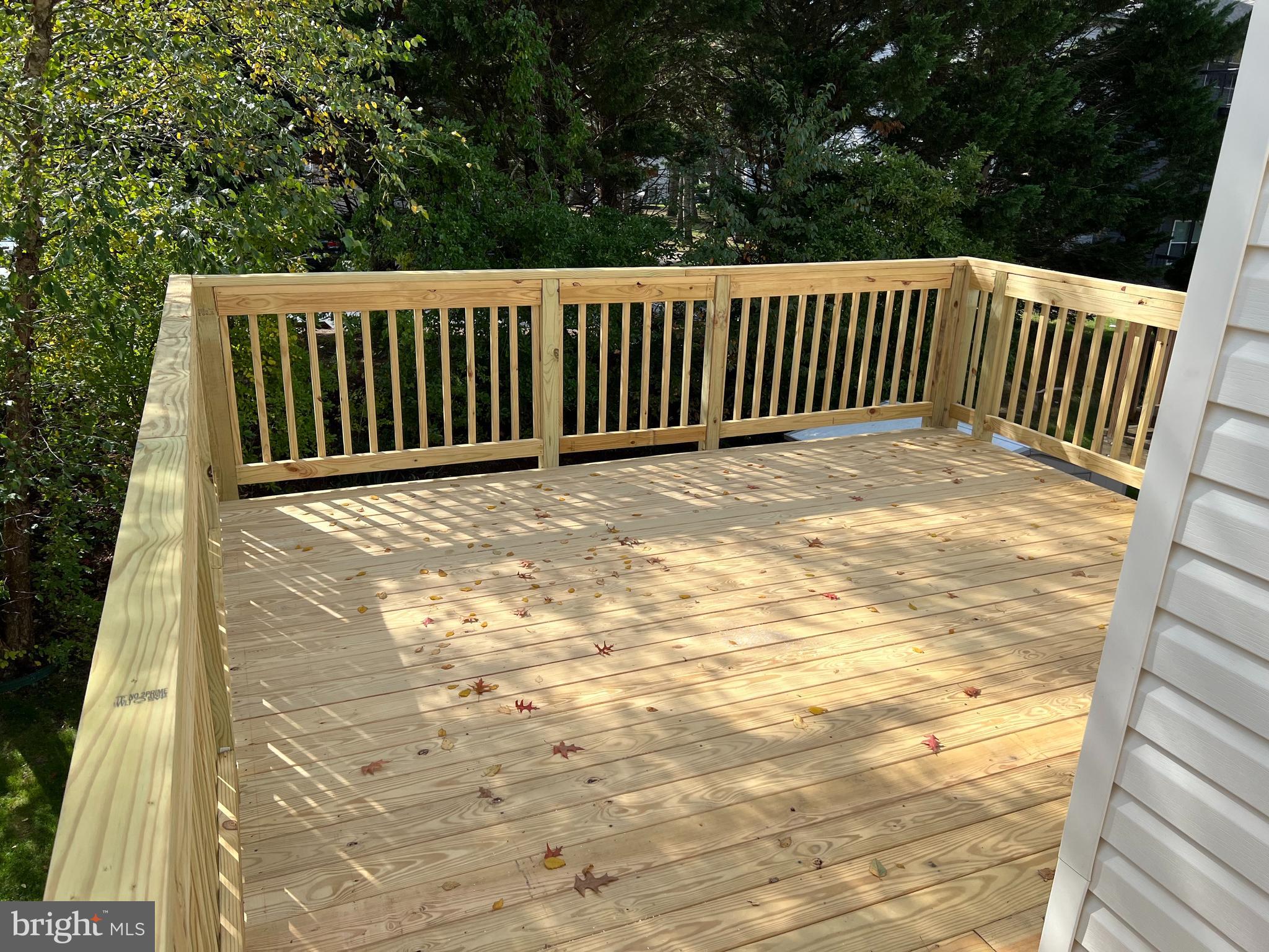 CONSTANT WOODS - Residential