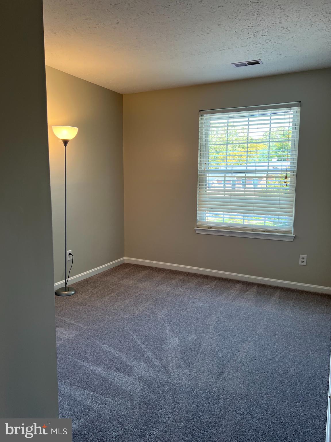 CONSTANT WOODS - Residential