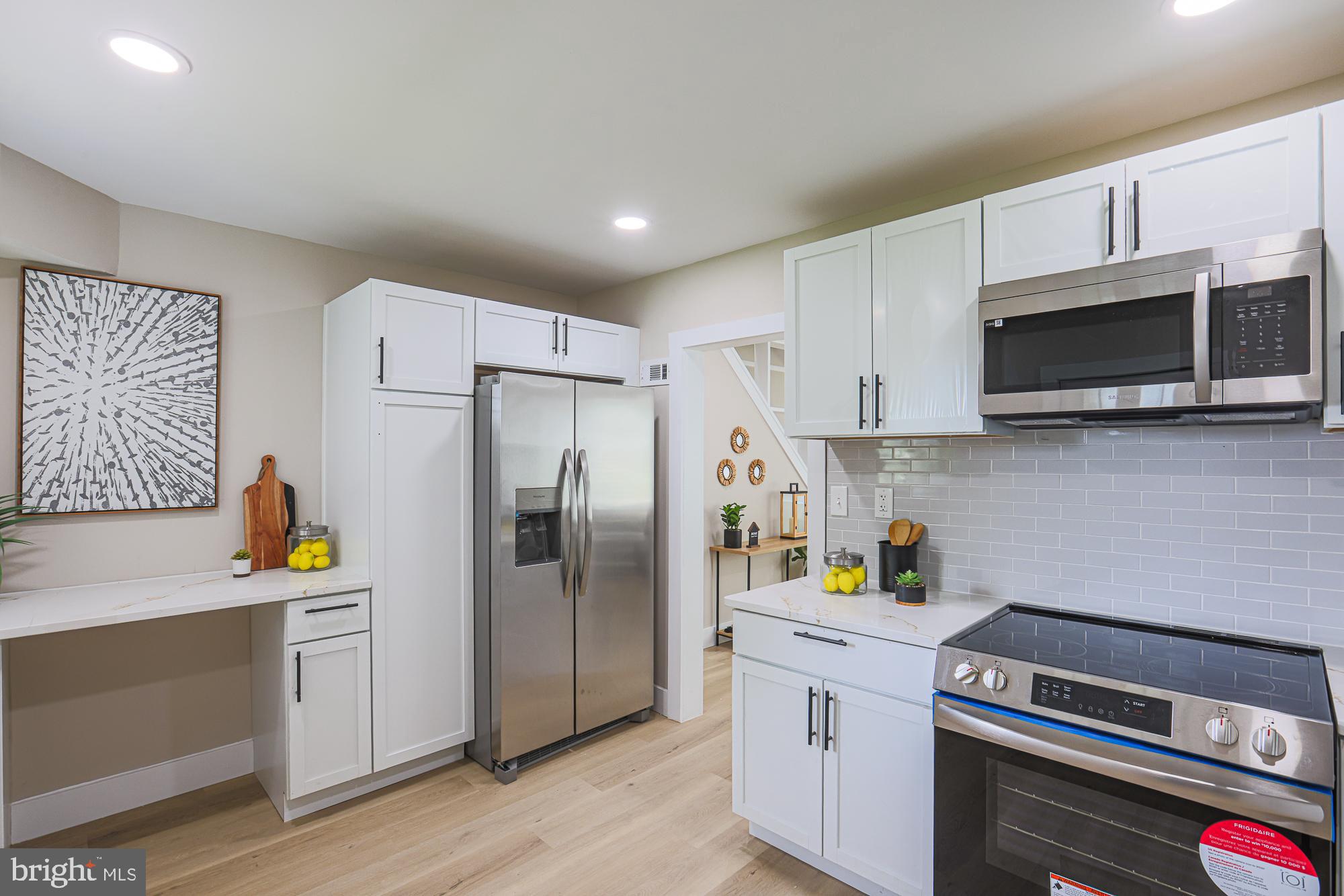 WINDSOR  MILL - Residential