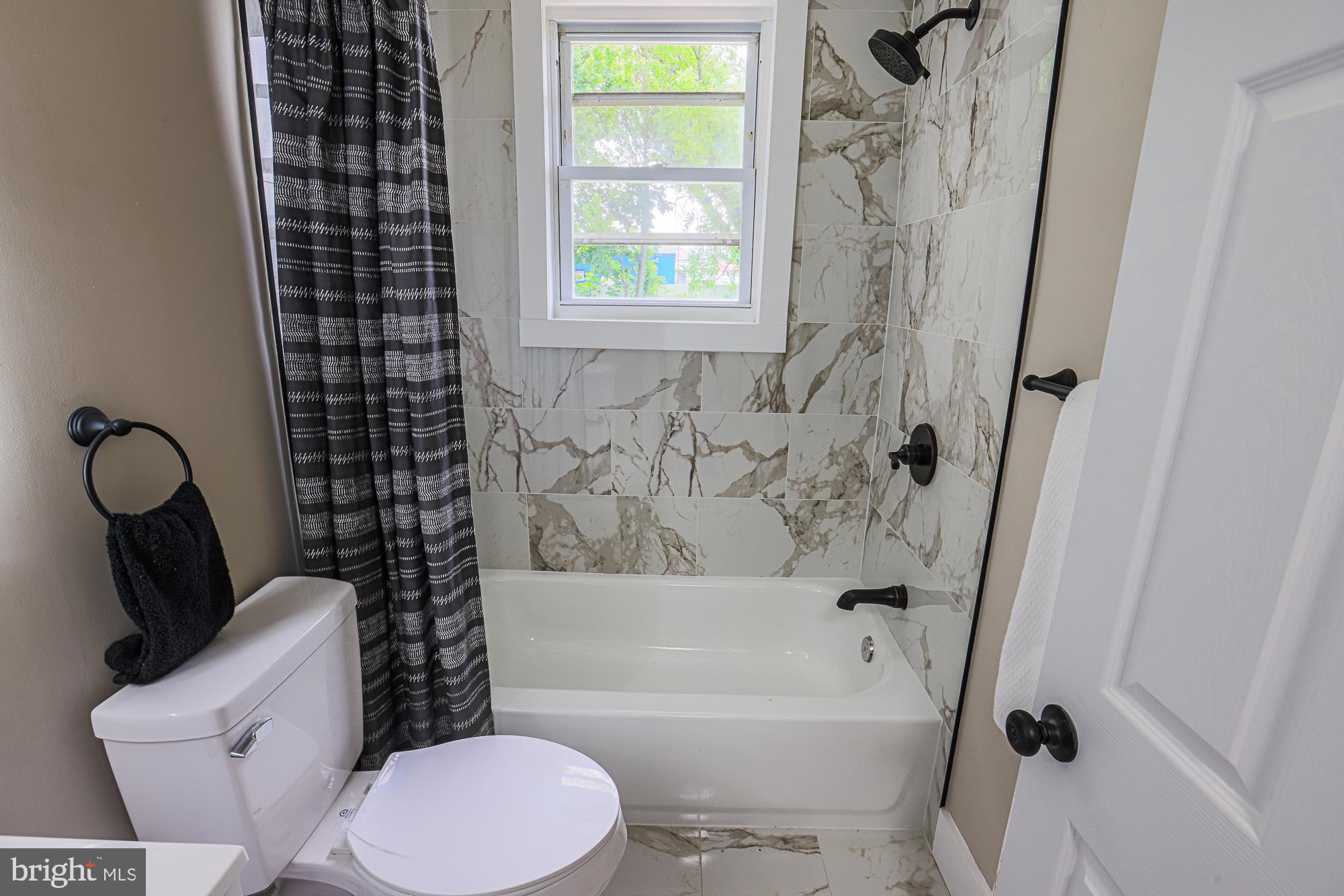 WINDSOR  MILL - Residential