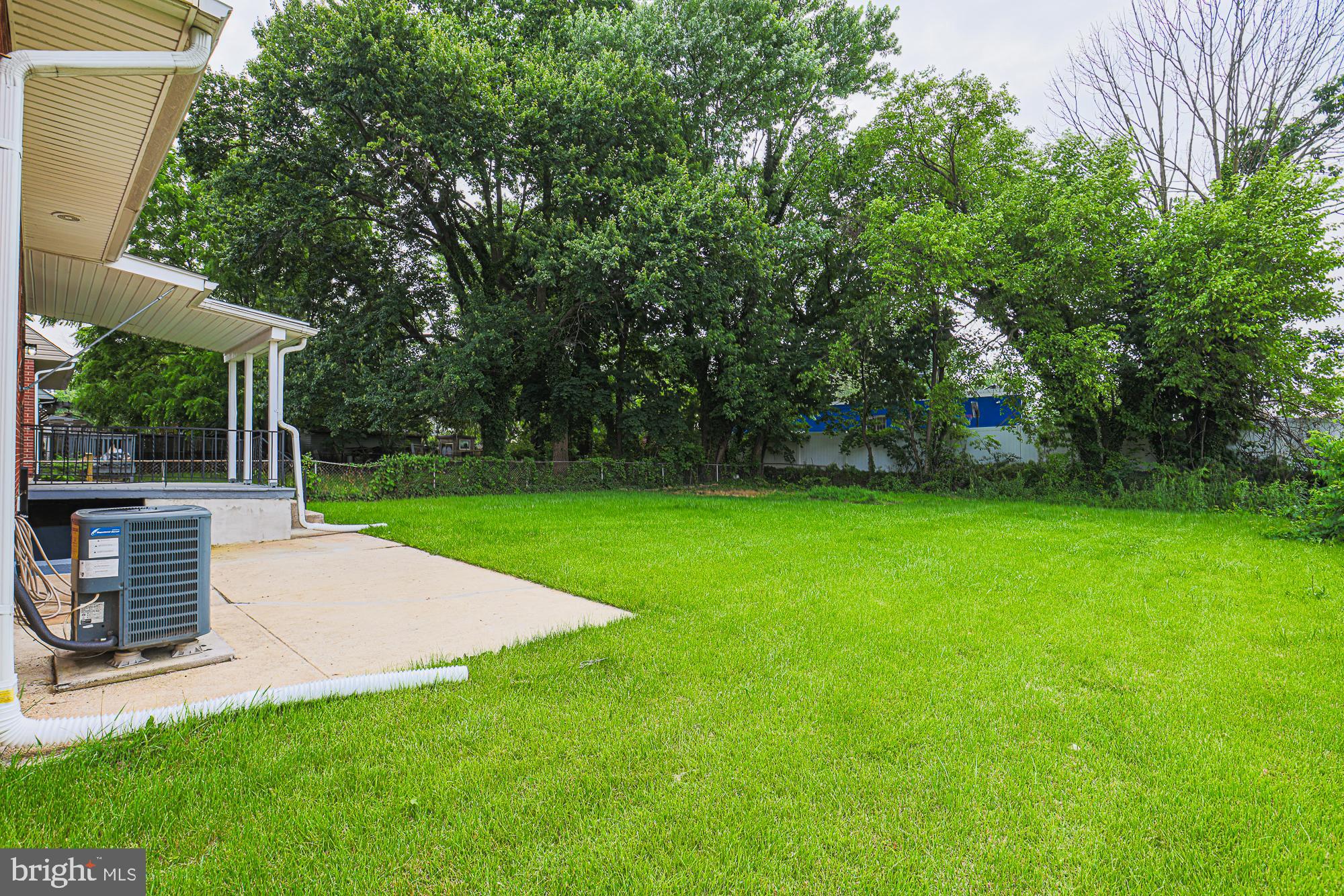 WINDSOR  MILL - Residential