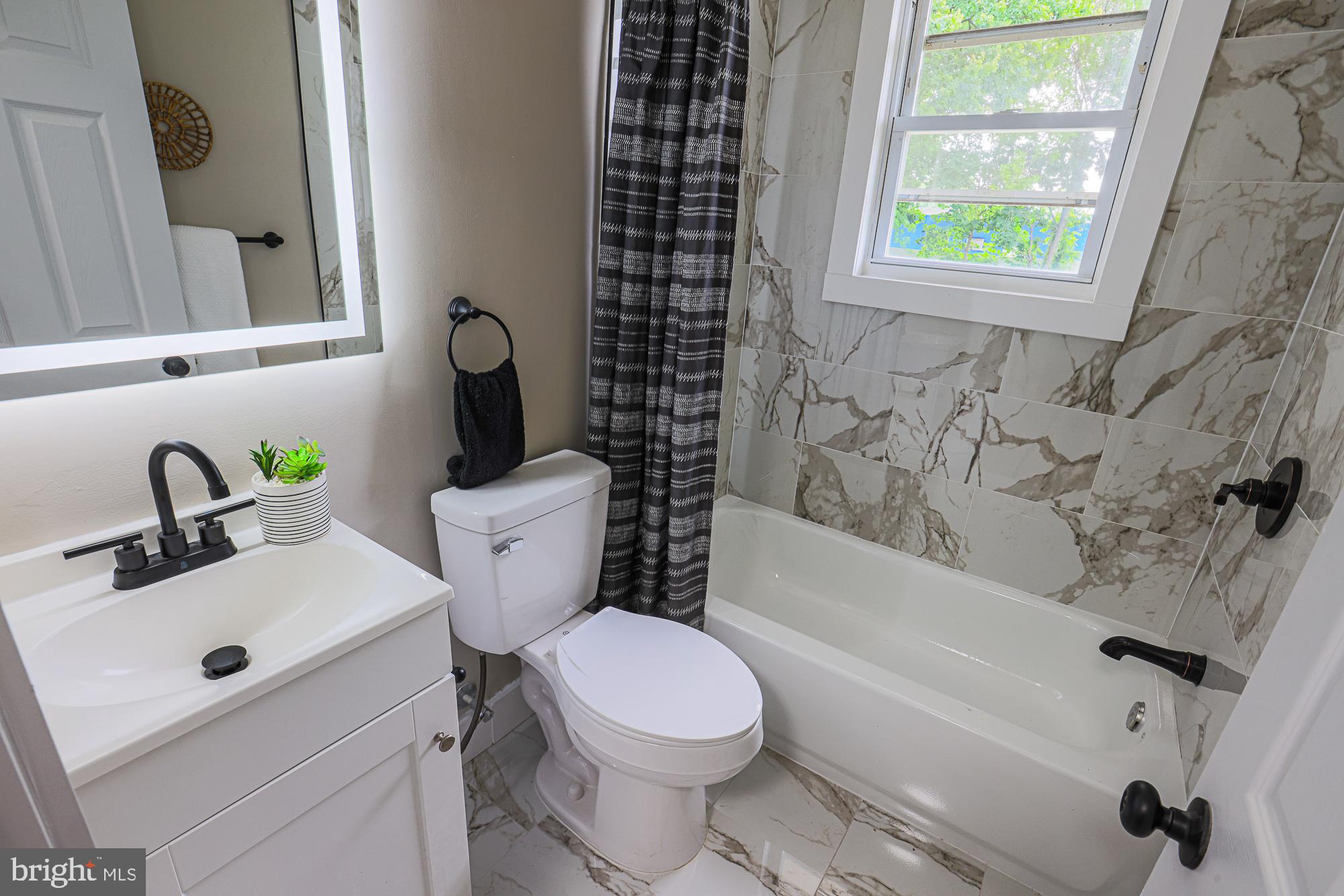 WINDSOR  MILL - Residential